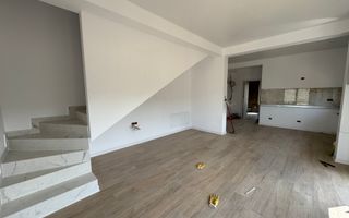 Finisat la cheie. Langa padure. Toate utilitatile - Poză 3