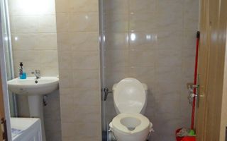 Apartament cu 3 camere de vânzare in Floresti, zona Florilor. - Poză 7