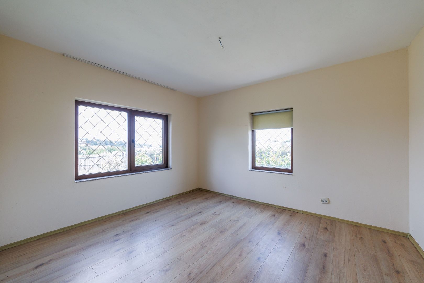 Casa P+M cu 6 camere si teren de 705 mp | Pitesti – Strada Zborului - Poză 19