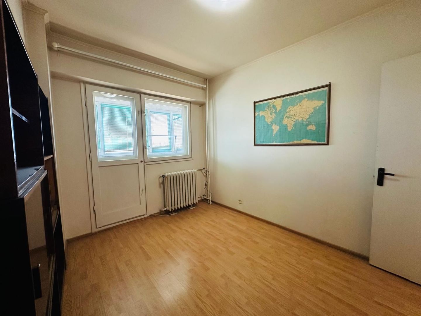 Apartament luminos 3 camere cu balcon generos Parcul Plumbuita - Poză 10