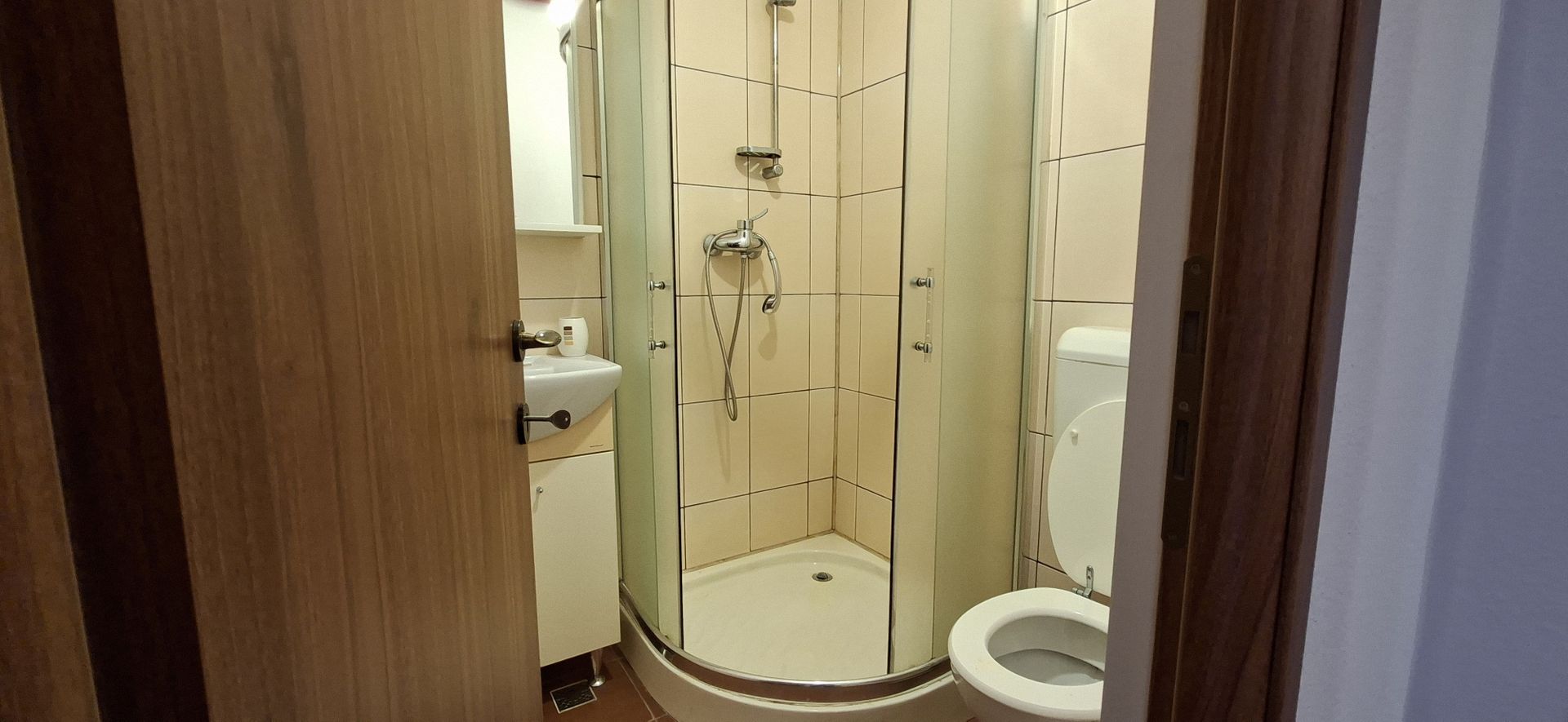 Apartament de inchirat cu 4 camere + garaj- Torontalului - Poză 19