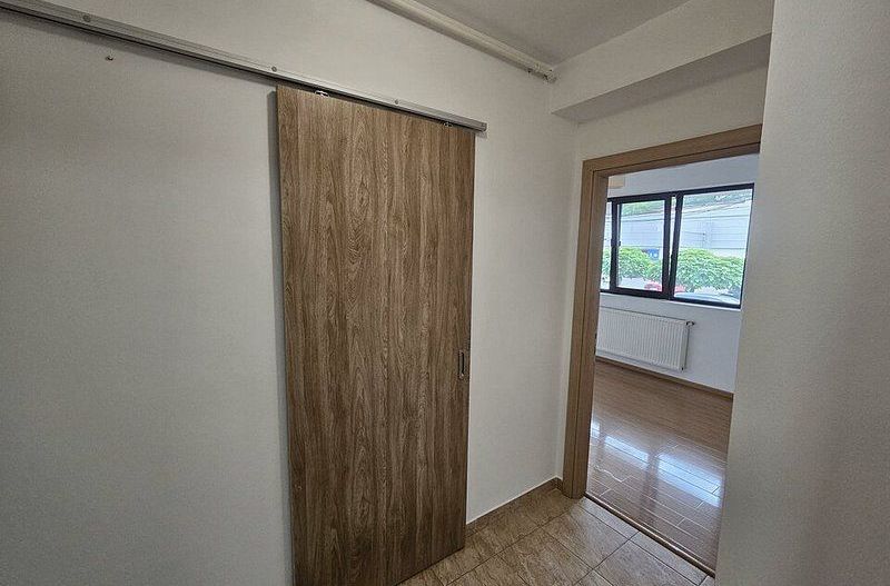 Apart 3 cam nemobilat + parcare - Poză 9