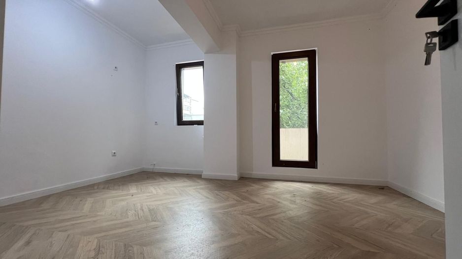3 camere cu grădină proprie 128 mp - Poză 12