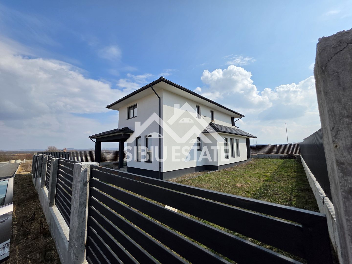 Casa individuala ,cu carport si pivnita, Calea Cisnadiei - Poză 5