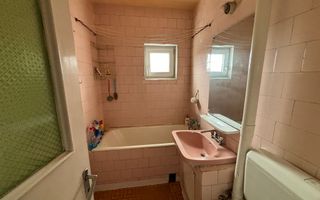 APARTAMENT CU 4 CAMERE ZONA DÂMBU CU 90mp - Poză 11
