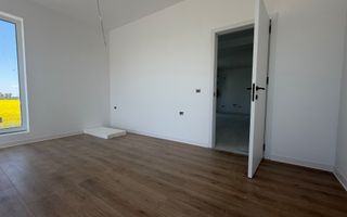 2 camere | Etaj 1 | Toate utilitatile | Asfalt | Transport in comun - Poză 9