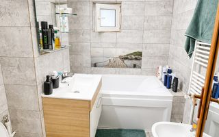 450 Euro/luna, Inchiriere apartament doua camere etaj 1 Micro21 - Poză 8