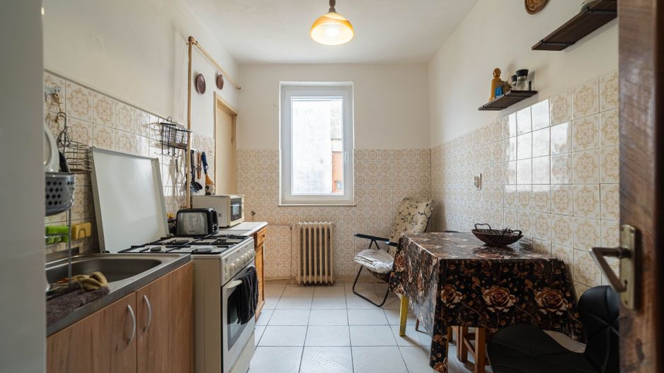 Apartament 4 camere decomandat - bvd. Revolutiei - COMISION 0 - Poză 6