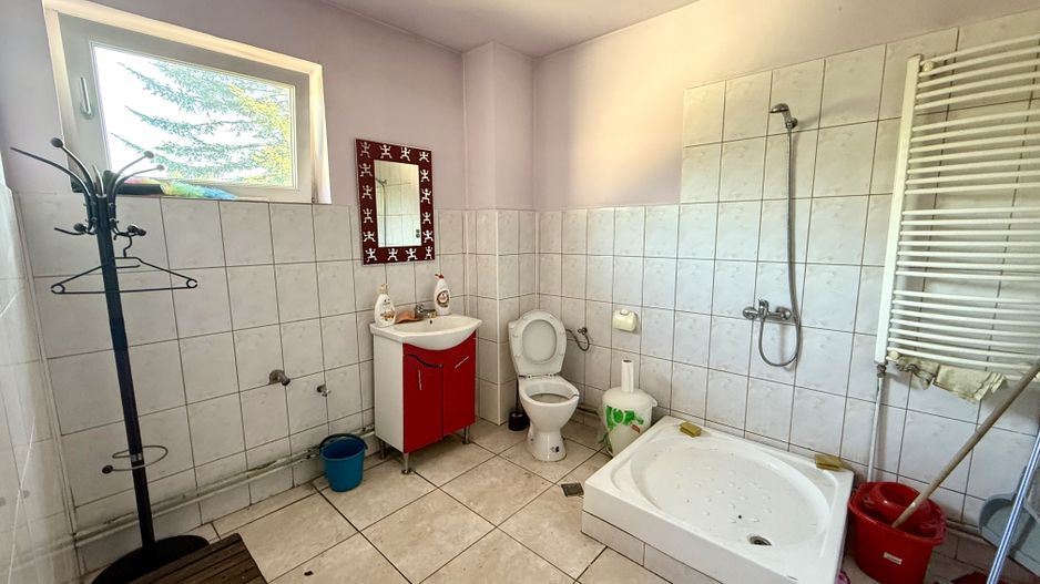 SPATIU CU MULTIPLE DESTINATII - Poză 3