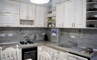 Casă cu 4 camere de vânzare | zona Ultracentrala - Poză 4