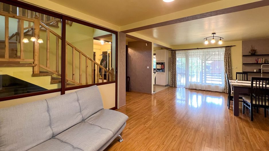 Vila deosebita situata in cartier Izvor! - Poză 4