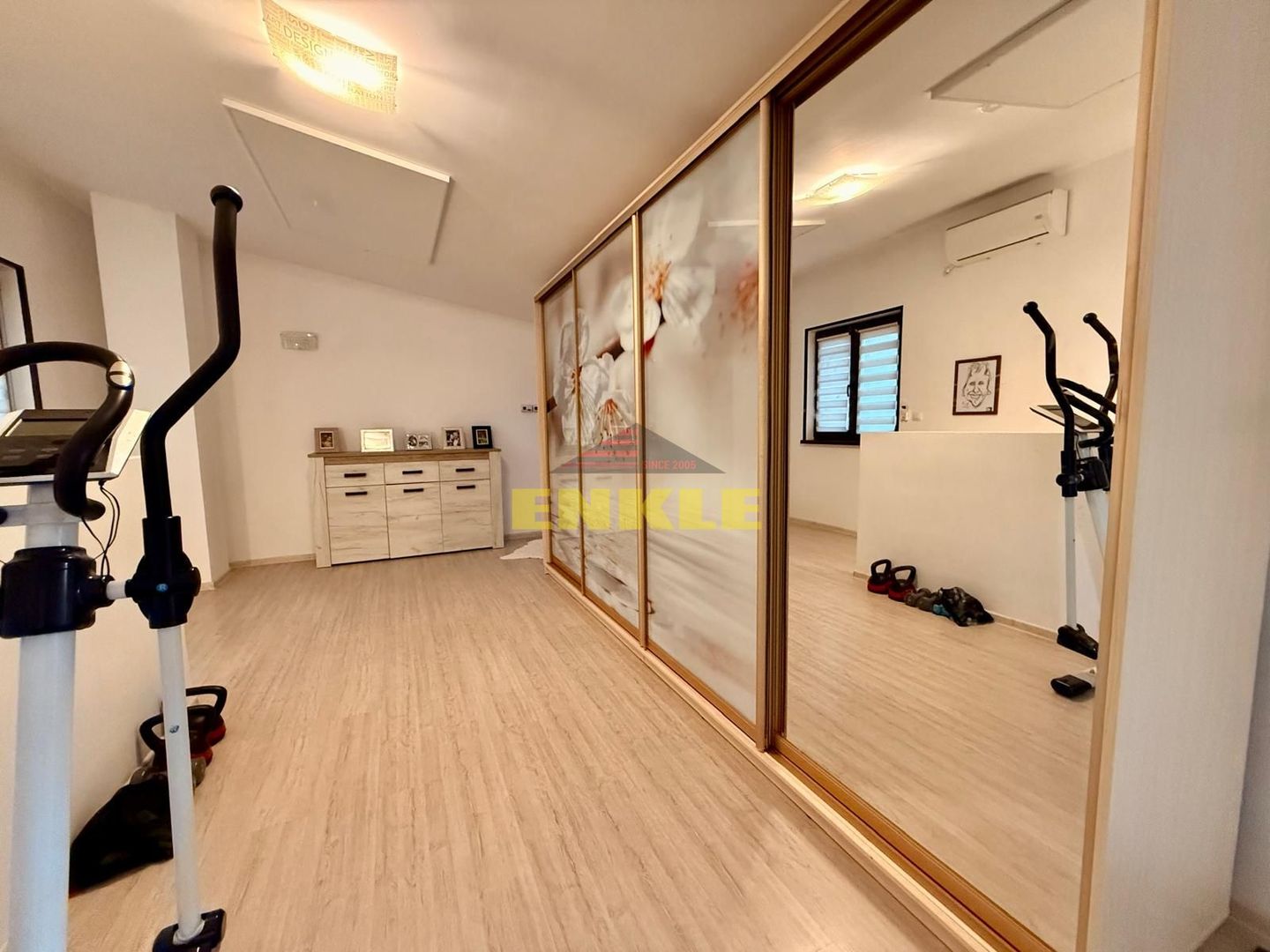 Casă de vânzare  P+M– 163 mp utili, teren 544 mp. - Poză 12