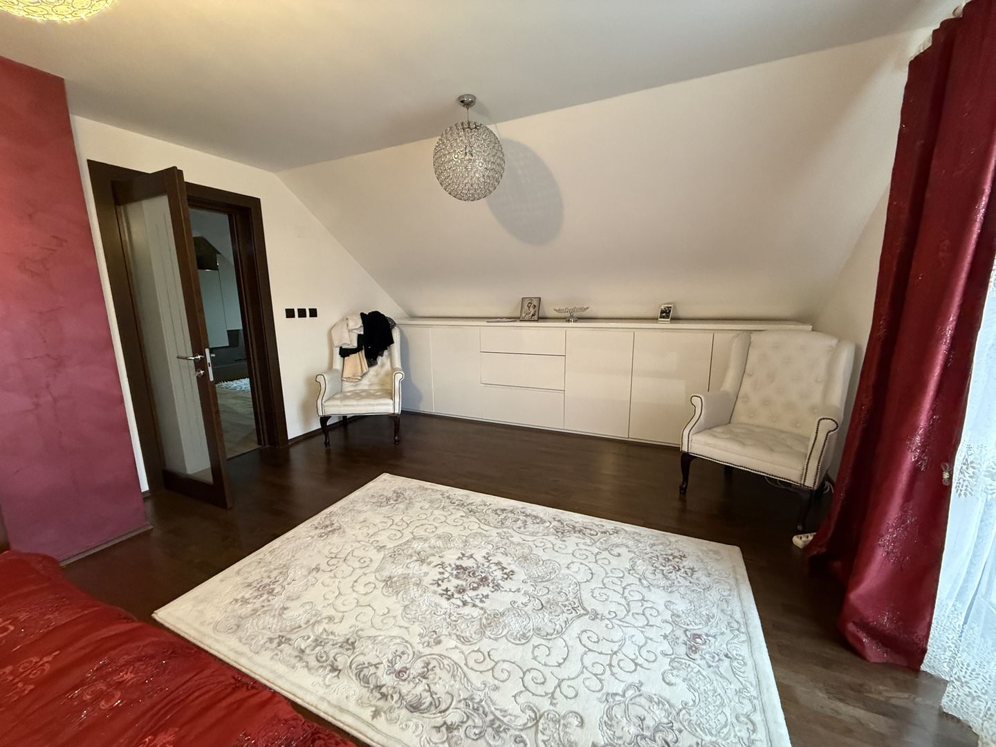 Casă 4 dormitoare | 230 MP | Central | Mobilată & Utilată | 280.000 € - Poză 31