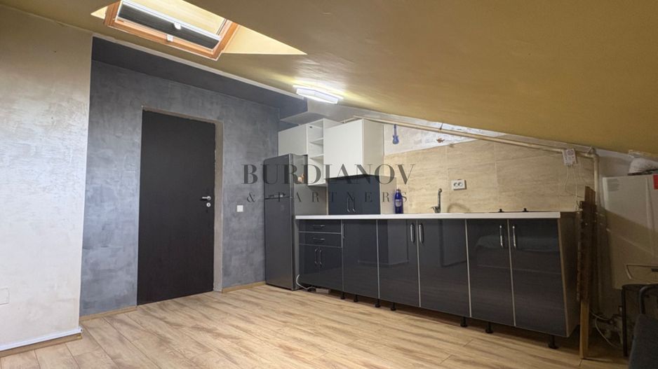 Garsonieră la mansardă - Dobroești - 34 mp utili - Centrală proprie - Poză 2