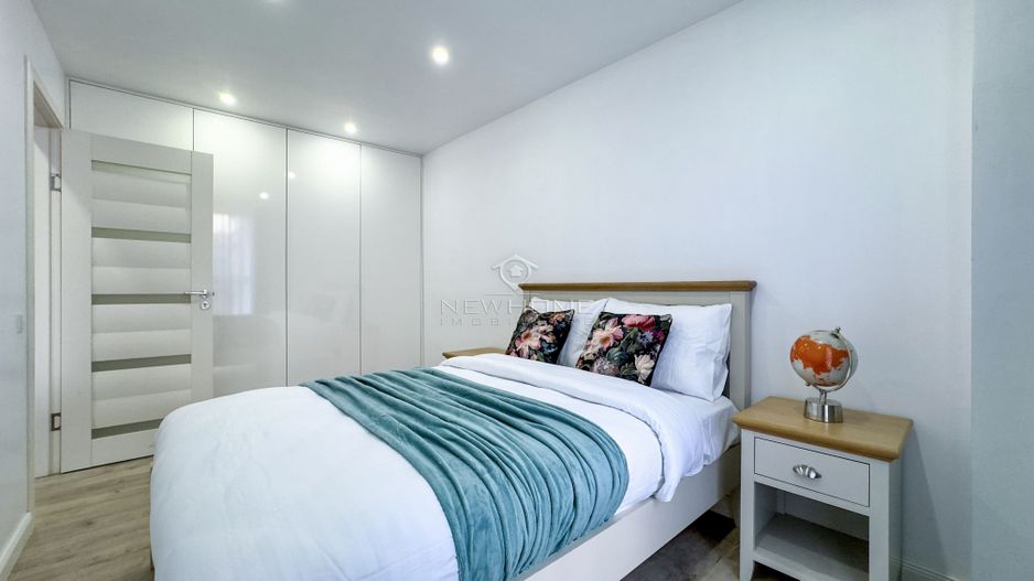 Apartament cu 3 camere de închiriat în zona Centrală - Poză 11