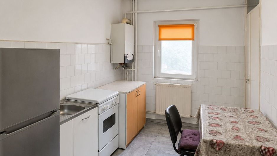 Apartament decomandat cu 3 camere și 2 băi, zona Complex Studențesc - Poză 4