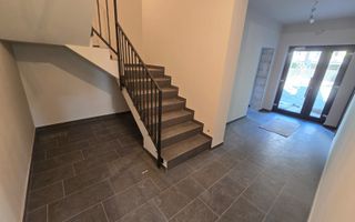 Apartament cu 2 camere 65,10 mp + 30 mp pod - vedere la muntii Caraiman Busteni - Poză 7