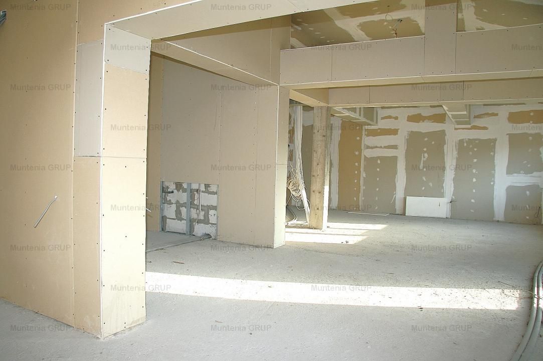 BUFTEA - central, vila D+P+E la pret de apartament - Poză 2