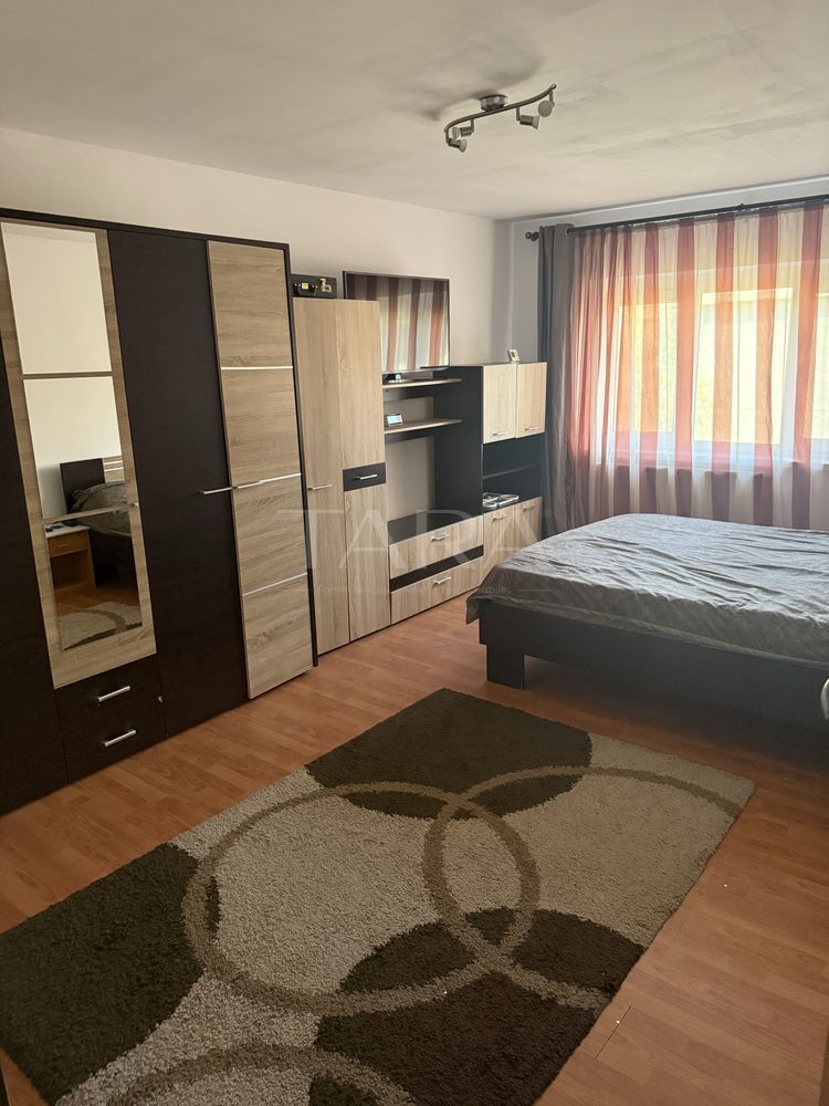 Apartament 3 camere decomandate, Plopilor, Noi, parcare inclusă. - Poză 1