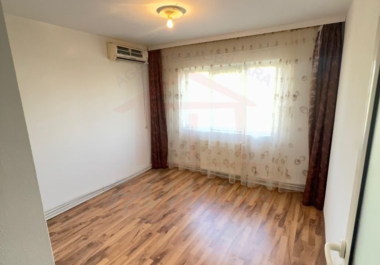 Vanzare apartament 3 camere, Micro 16, 57 mp, 60.000 EURO - Poză 3