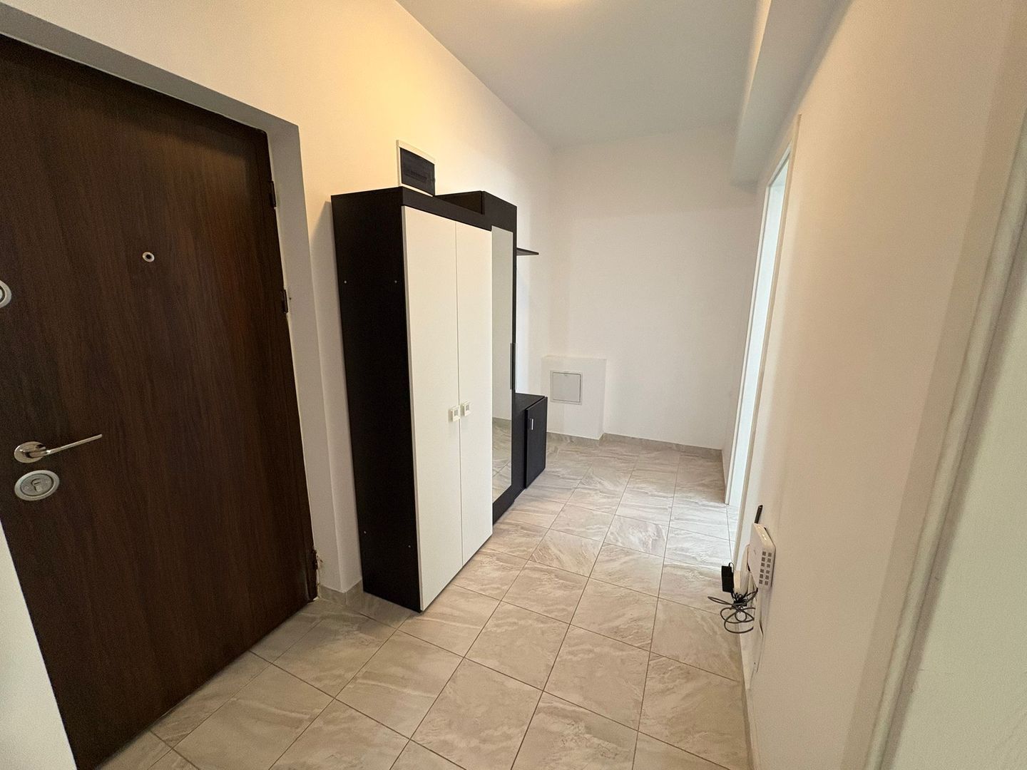 AP. 2 CAMERE APARATORII PATRIEI, CENTRALA, PARCARE, BLOC NOU, METROU - Poză 6