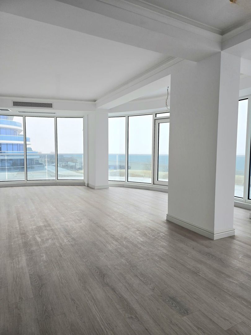 3 Camere Lux, Vedere Directă la Mare, White Titanic, Mamaia Nord, in Rate - Poză 11