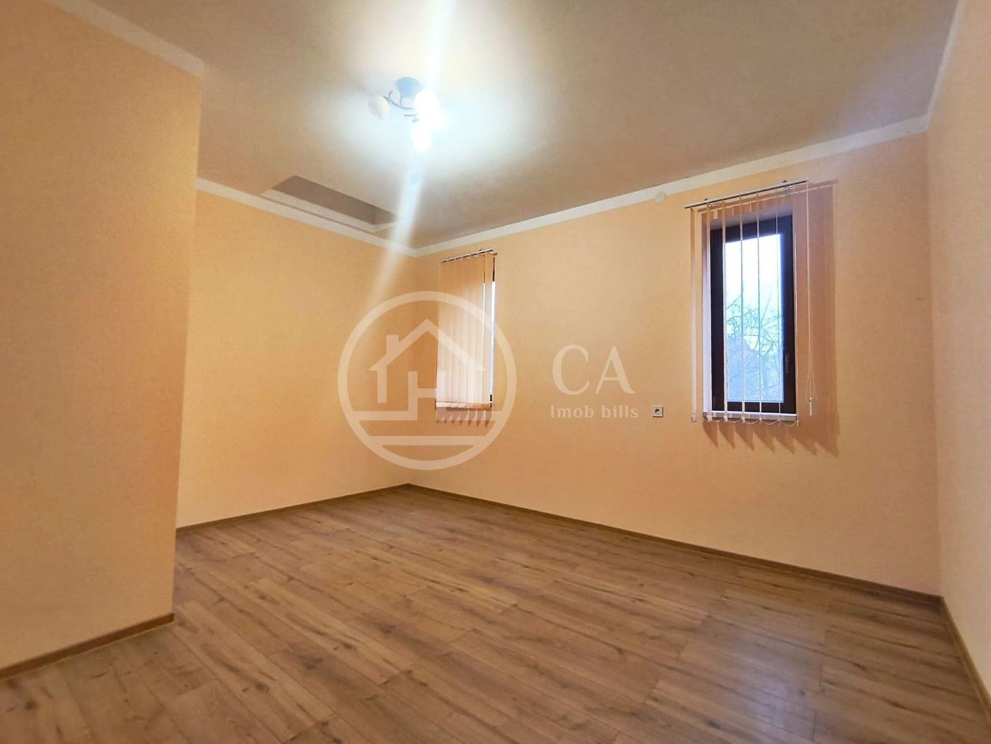 Spațiu comercial de închiriat în zonă Ultracentrala, Oradea - Poză 3