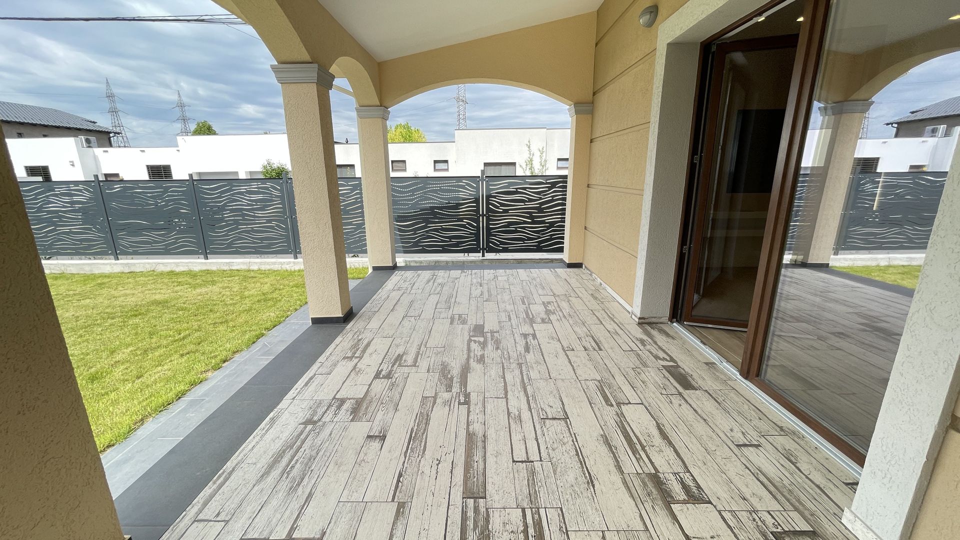 DUPLEX CU FINISAJE DE EXCEPTIE IN DUMBRAVITA - Poză 3