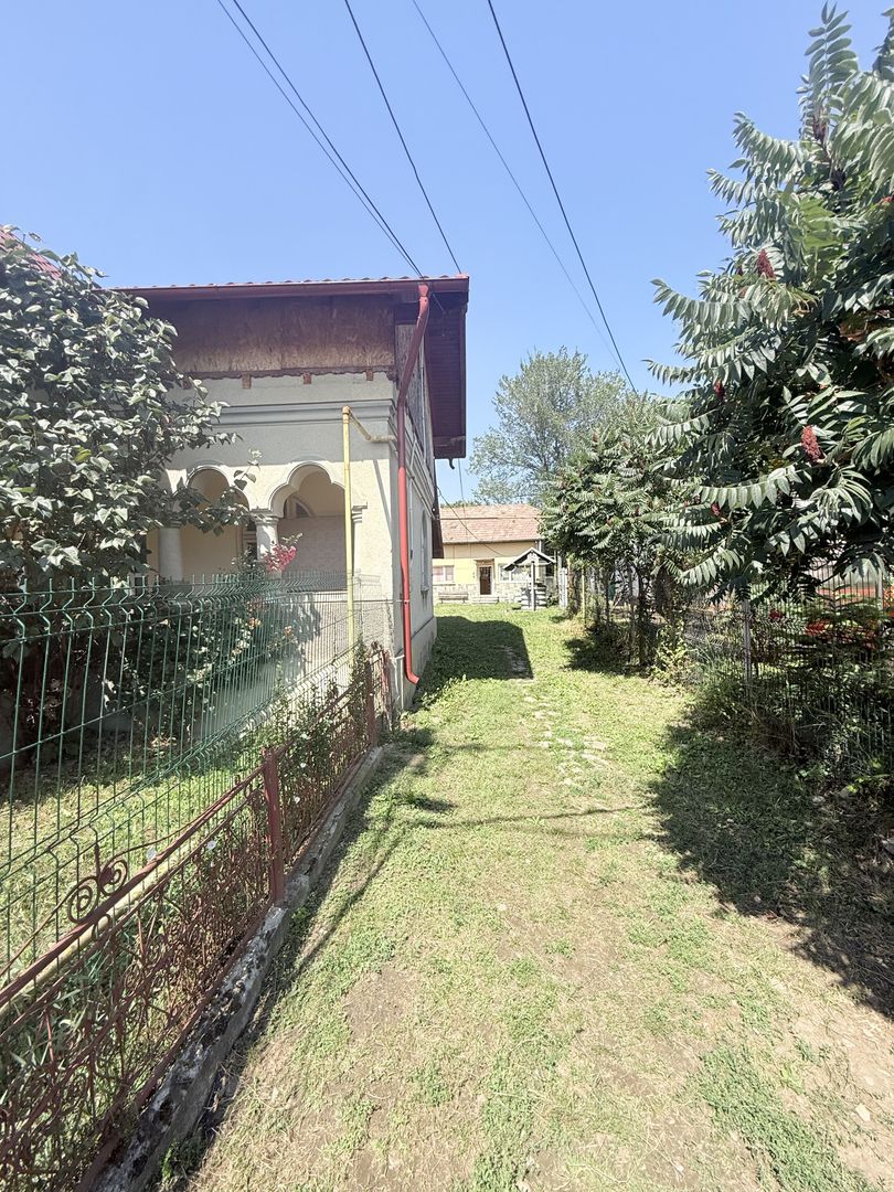 Casa interbelică cu arhitectură deosebită+Anexa și teren 1570 mp - Poză 28