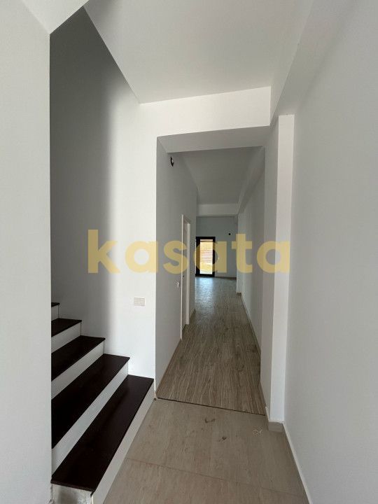 Super pret I Casa tip duplex P+1 I 4 camere I 3 bai I Balotesti - Poză 7