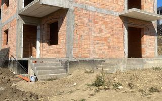 Case individuale P+E de vânzare în Valea Adâncă, Strada Debarcaderului, cu vedere spre Lacul Iezăreni - Poză 2