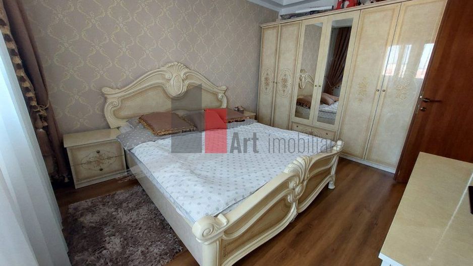 Apartament 3 camere in Petre  Ispirescu - Poză 2