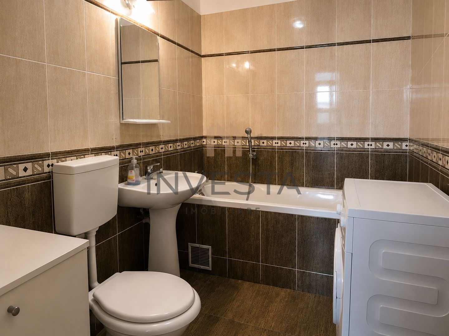 Apartament cu 3 camere + 2 parcari de inchiriat in zona Buna Ziua - Poză 9