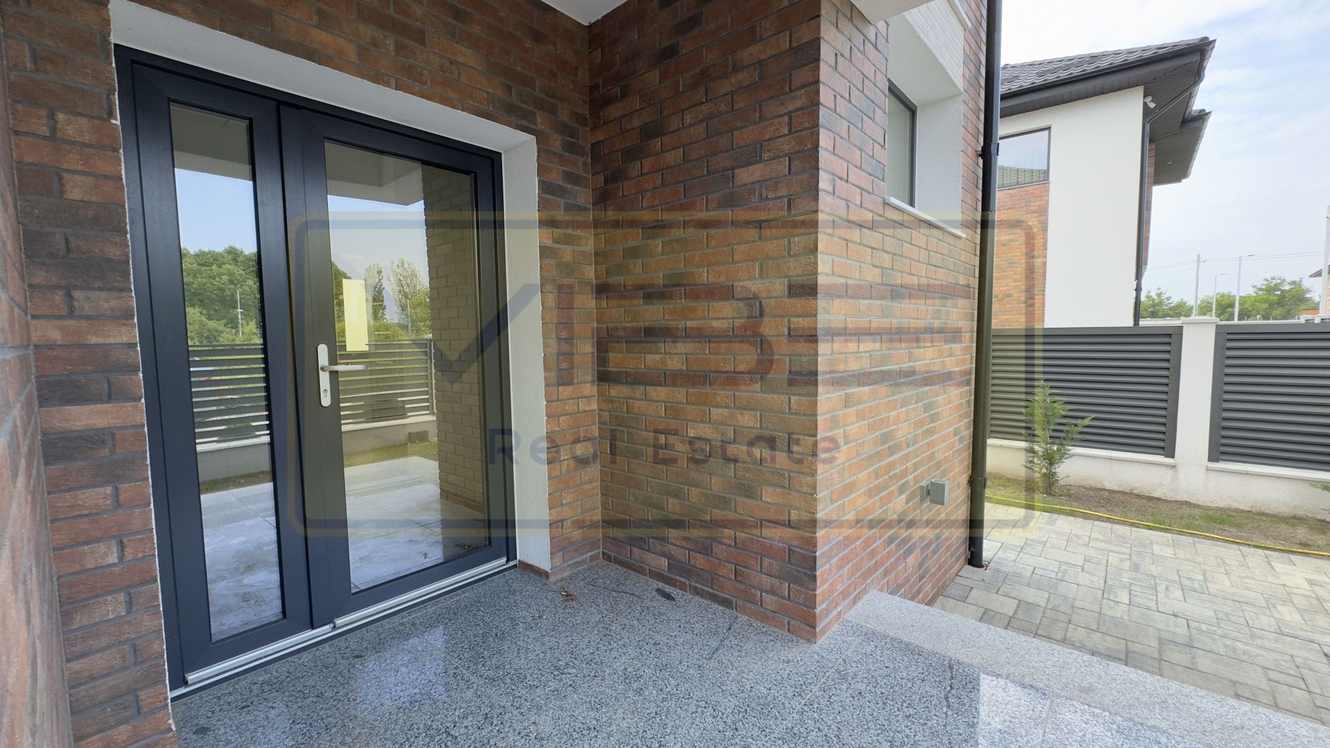 Casa individuala PREMIUM D+P+E 419mp teren, Miroslava - Poză 4