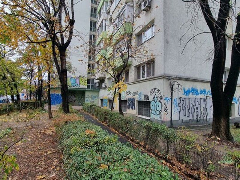 3 Cam Renovat Victoriei Iancu de Hunedoara Metrou Stradal Vedere Spate Lateral - Poză 7