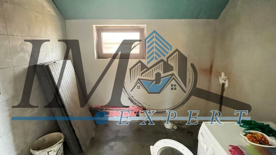 Casa semi finalizată de vânzare in Lancram - Poză 9