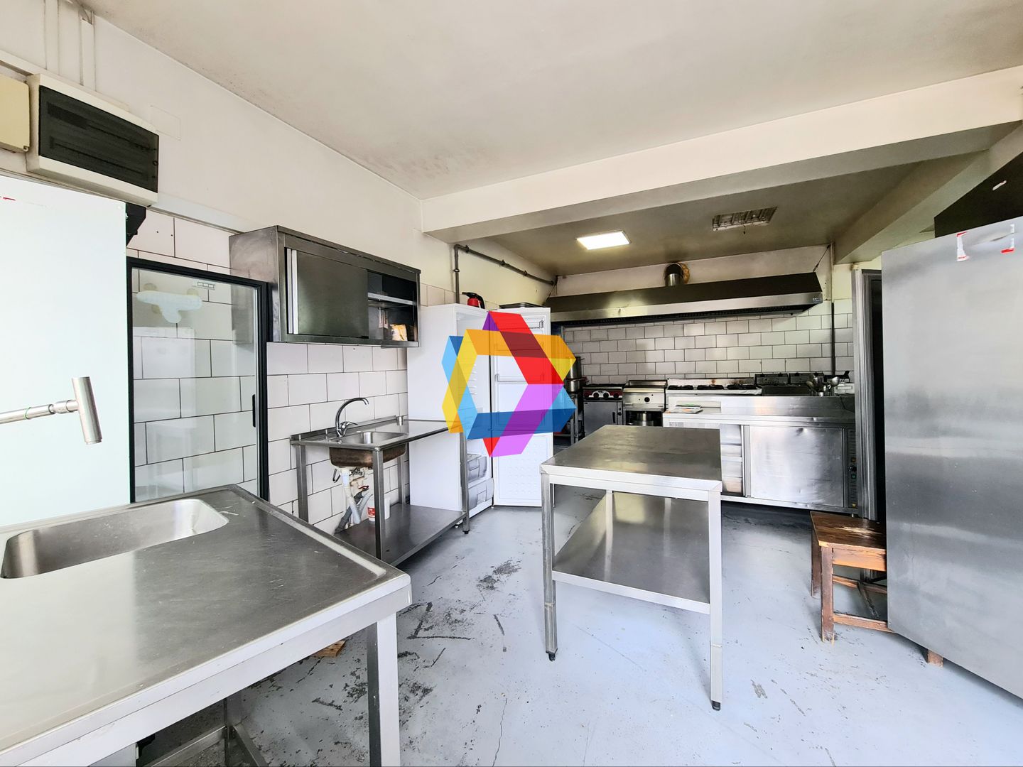 Spatiu comercial de închiriat cu 380 w, Brasov - 125 mp # plus-imo.ro - Poză 3