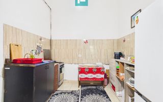 Apartament cu 2 camere,  75 mp, central, Arad - Poză 8