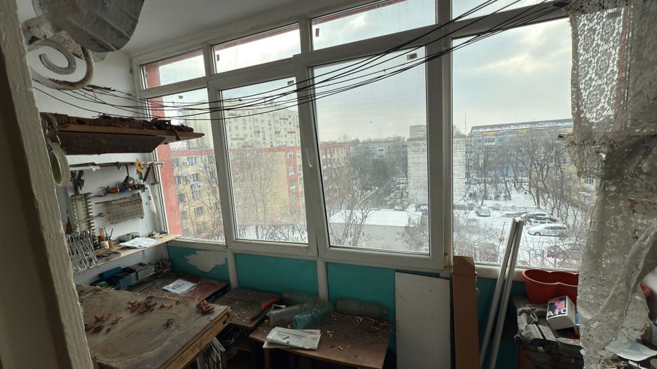 Apartament incapator, patru camere, Resita-Berceni, 120.000€ negociabil - Poză 3