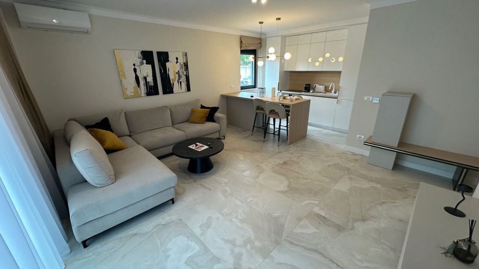 Apartment deosebit  se vinde complet mobilat - Poză 4