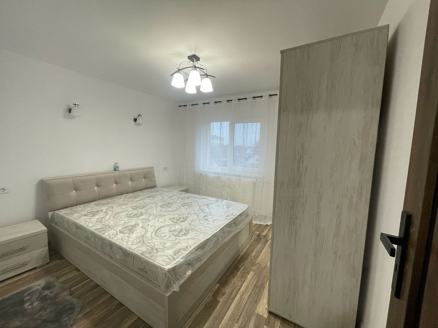 APARTAMENT MODERN | COMPLET MOBILAT SI UTILAT| 2 CAMERE | RADAUTI - Poză 8