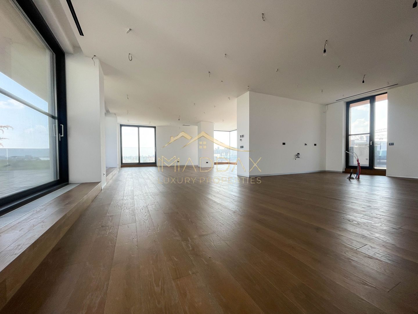 Incredible Penthouse *433 SQM* + 160 SQM Terrace // Baneasa - Poză 3