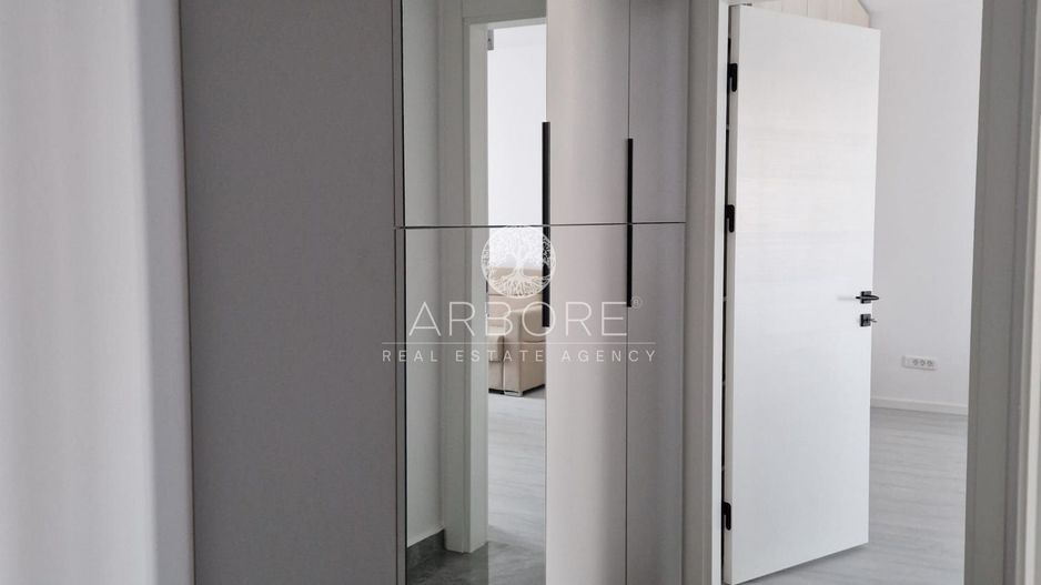 Apartament de lux cu terasa, complet utilat - Poză 12