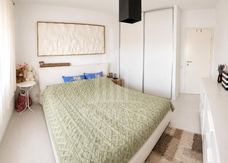 Apartament 3 camere - Balcon cu priveliște de vis - Poză 1