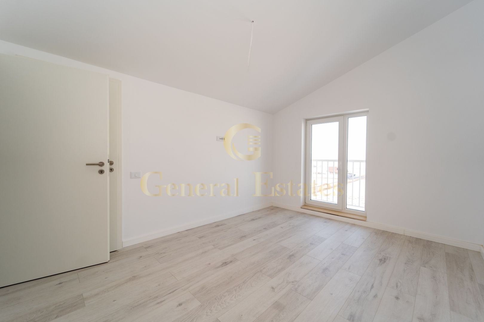 Penthouse cu 3 camere - Poză 16