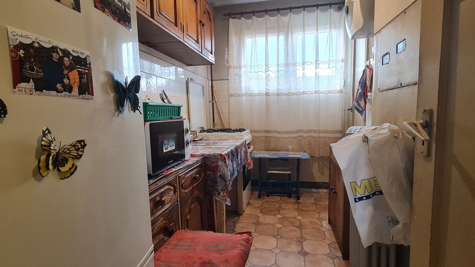 Apartament 2 camere decomandat insorit zona Piata Astra - Poză 3