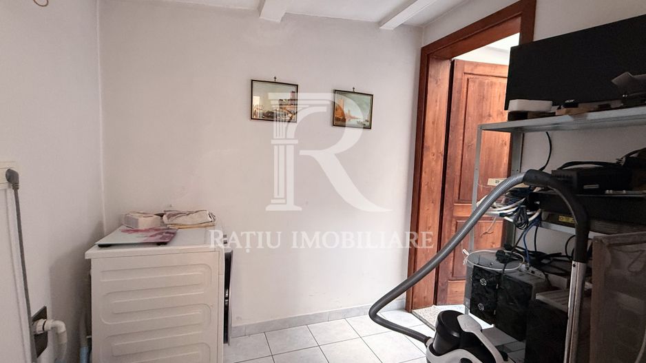 Casă cu 4 Camere de Vânzare | Decebal | Oradea - Poză 14