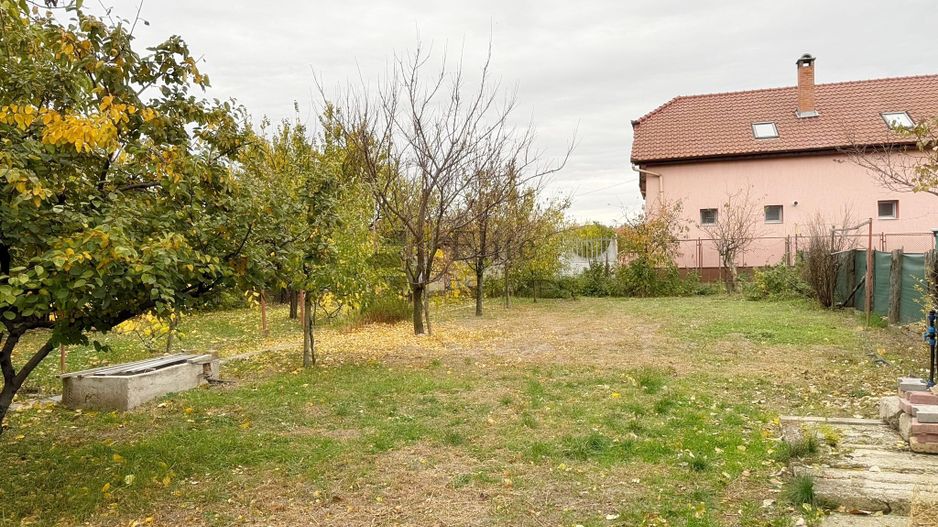 Teren intravilan de 932 mp cu iesire la centura Oradea in Zona Iosia - Poză 1