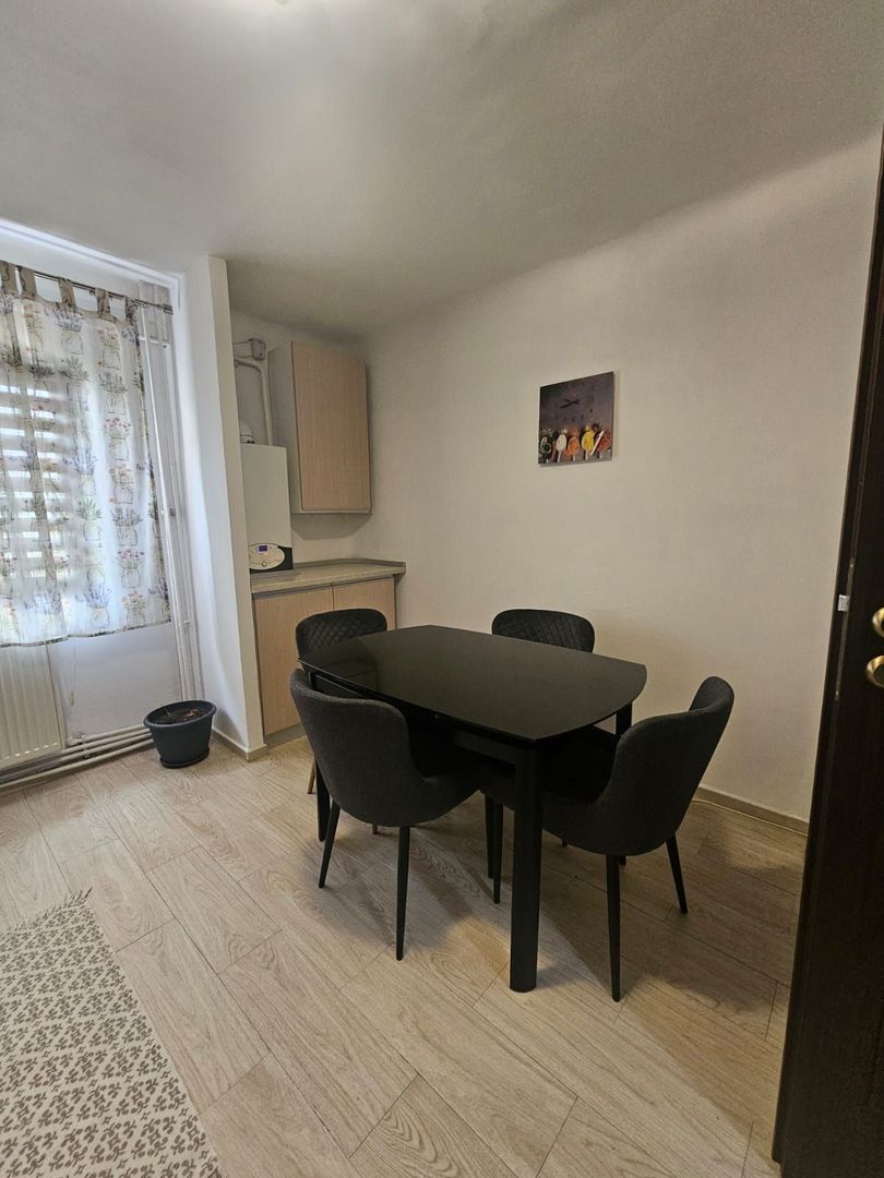 Apartament 3 camere, decomandat- 1 Mai, Sara - Poză 17