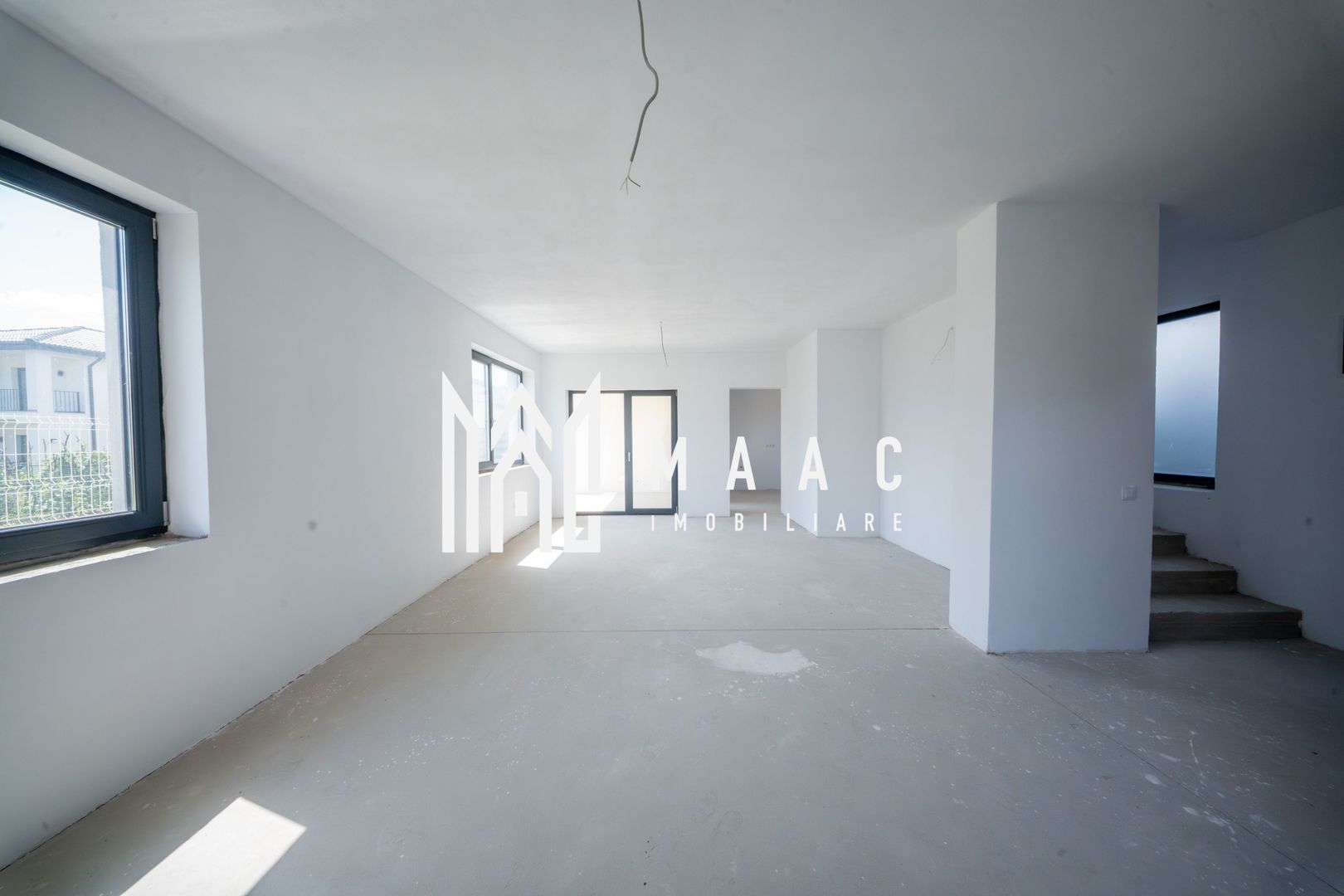 Casă triplex de vânzare | Șelimbăr | 4 camere | 115 mp - Poză 3